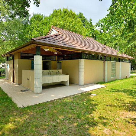 Camping Etang De La Vallee Combreux Ngoại thất bức ảnh