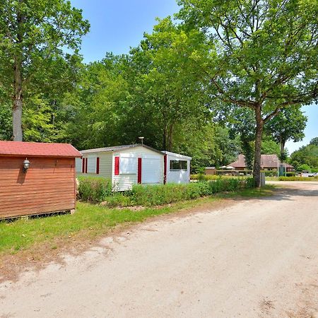Camping Etang De La Vallee Combreux Ngoại thất bức ảnh