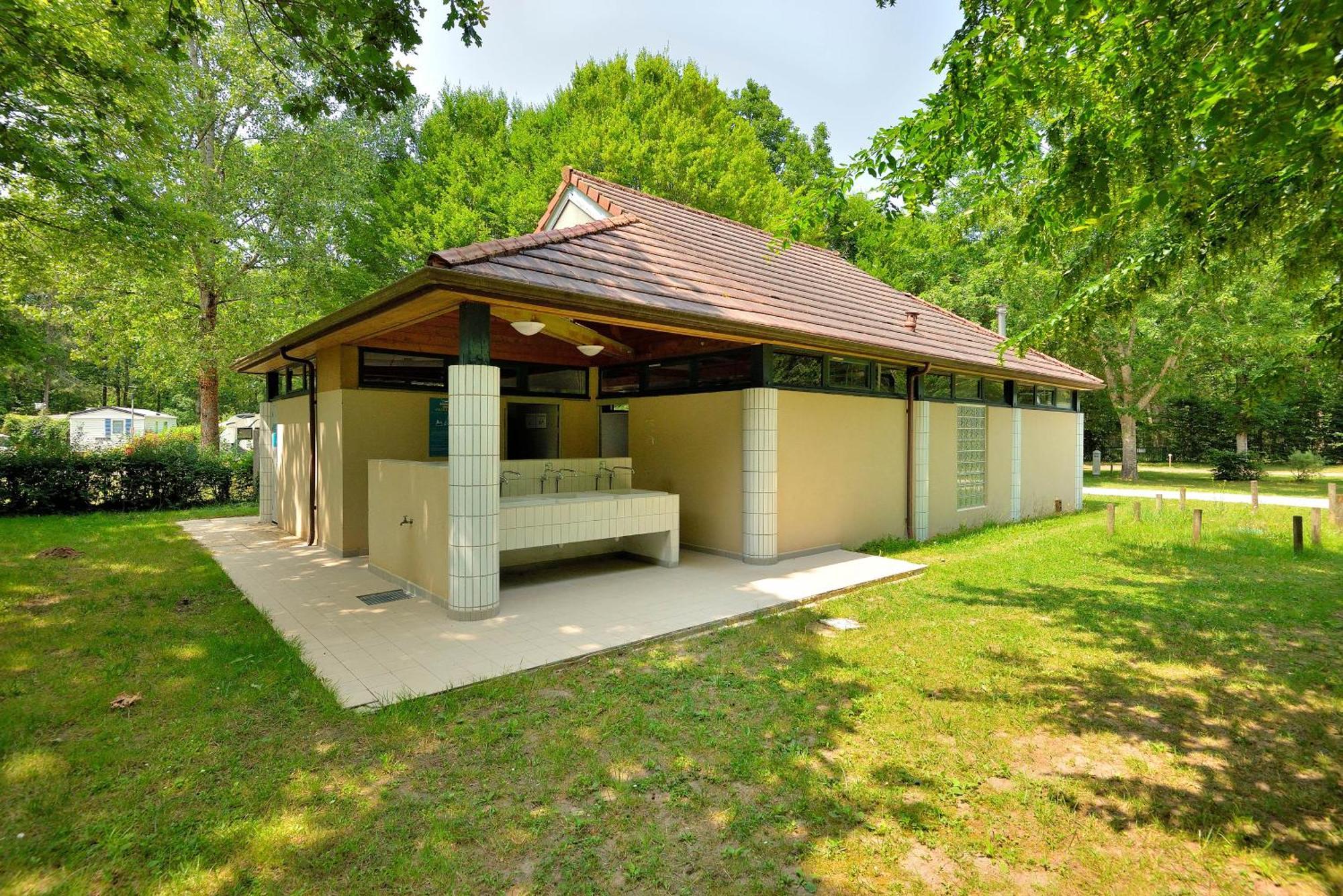 Camping Etang De La Vallee Combreux Ngoại thất bức ảnh