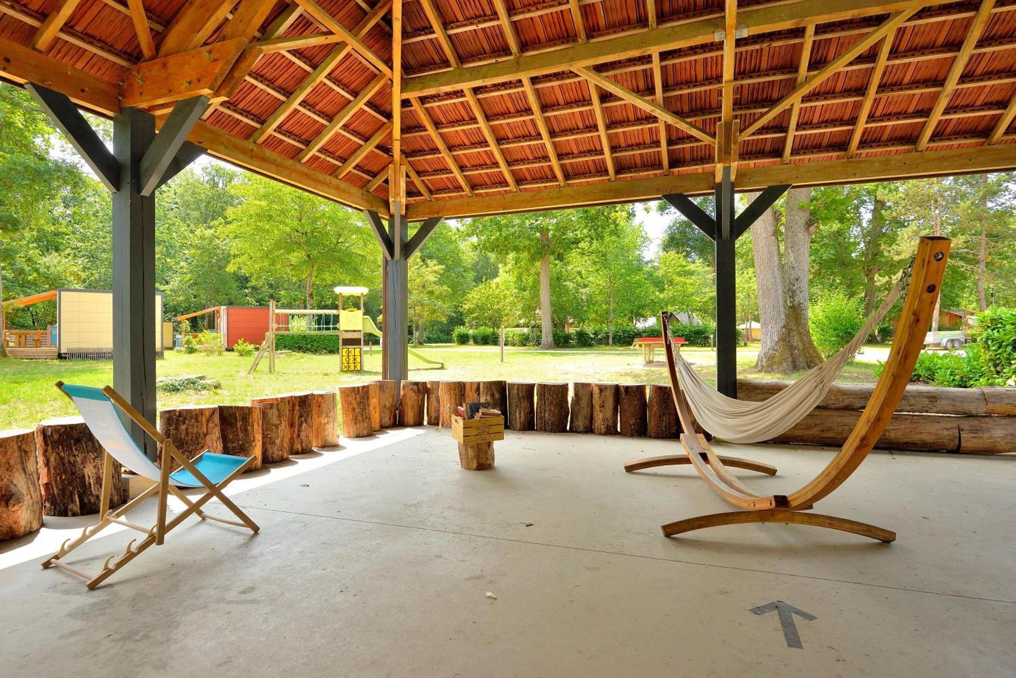 Camping Etang De La Vallee Combreux Ngoại thất bức ảnh