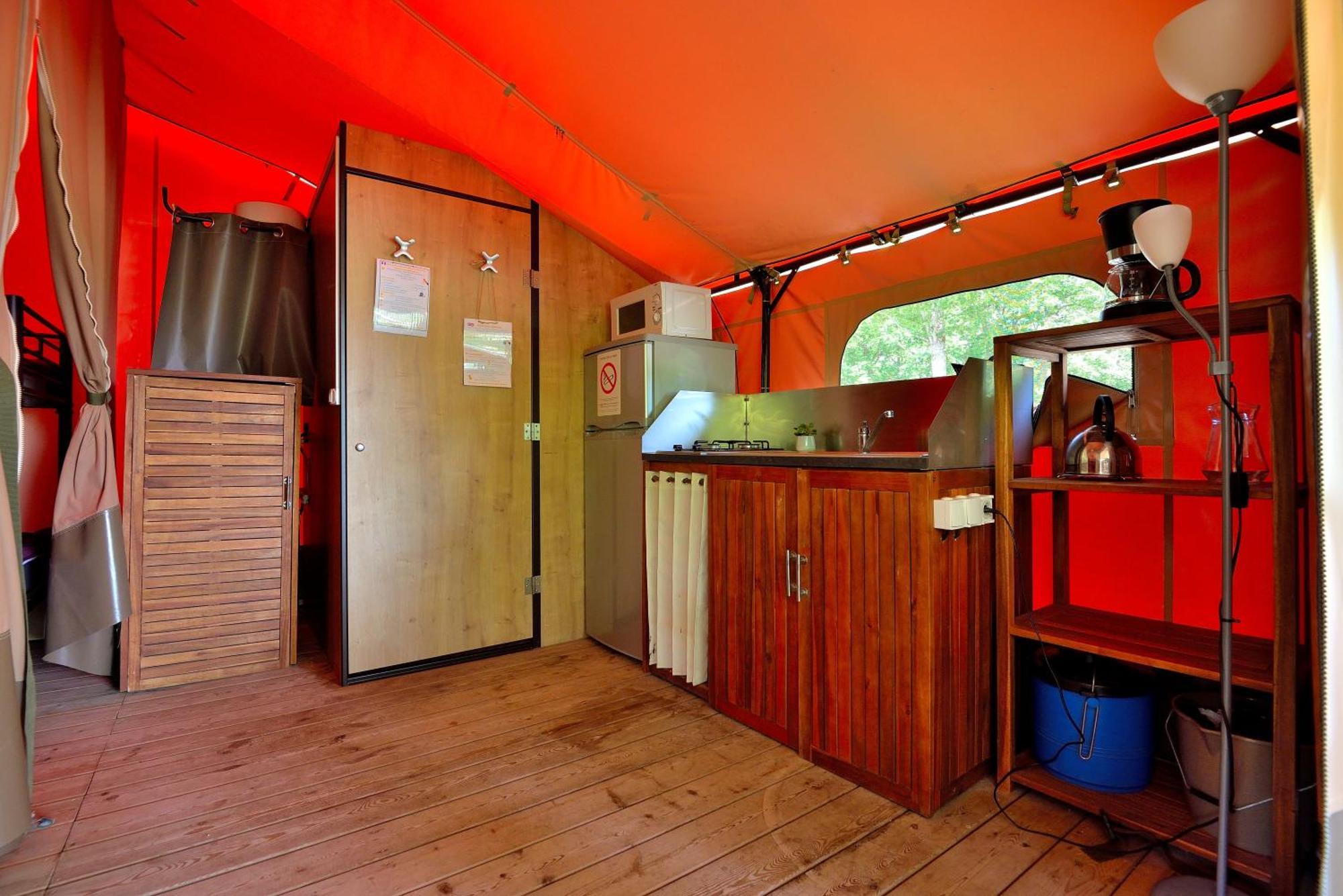Camping Etang De La Vallee Combreux Phòng bức ảnh