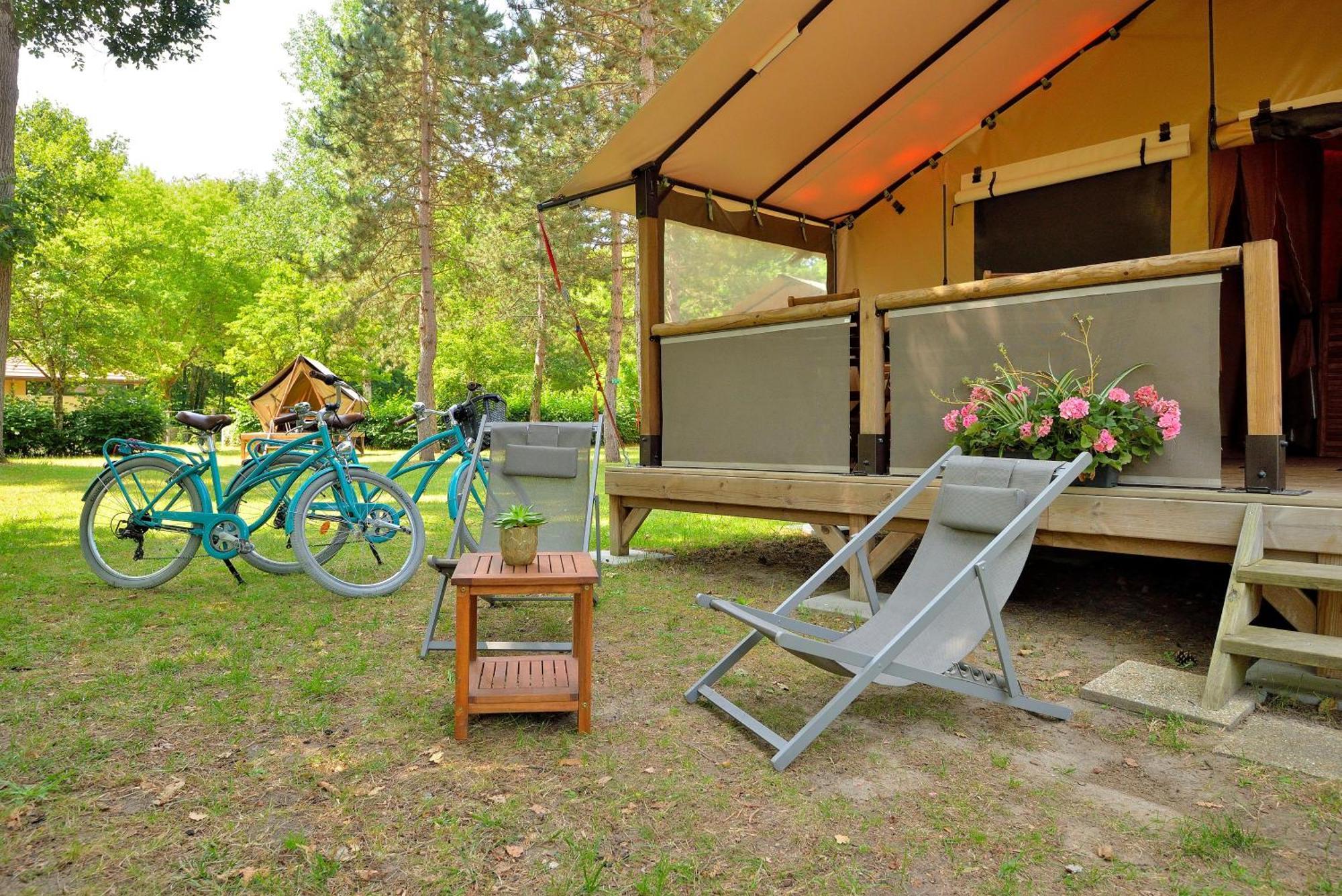 Camping Etang De La Vallee Combreux Phòng bức ảnh