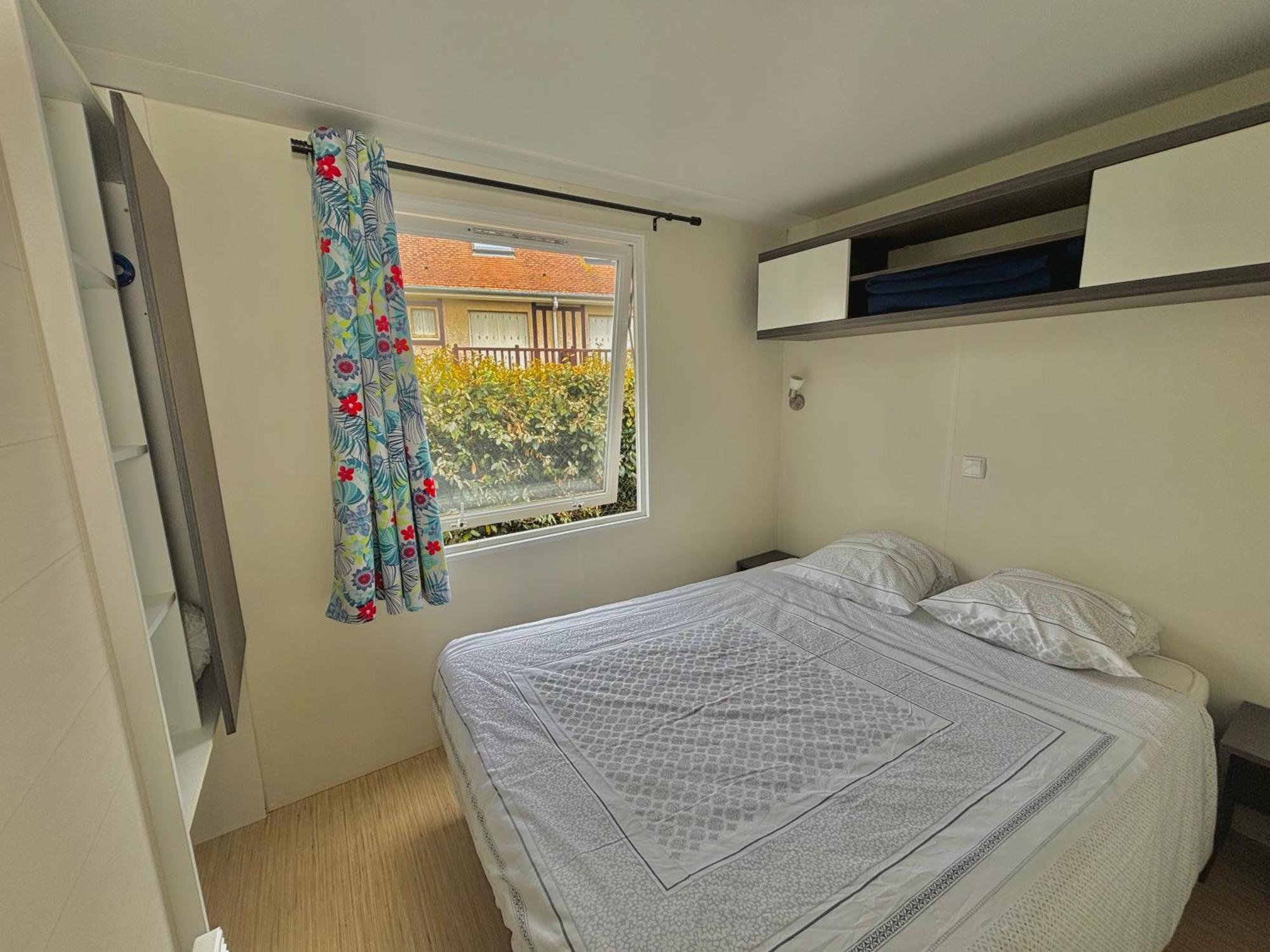 Camping Etang De La Vallee Combreux Phòng bức ảnh